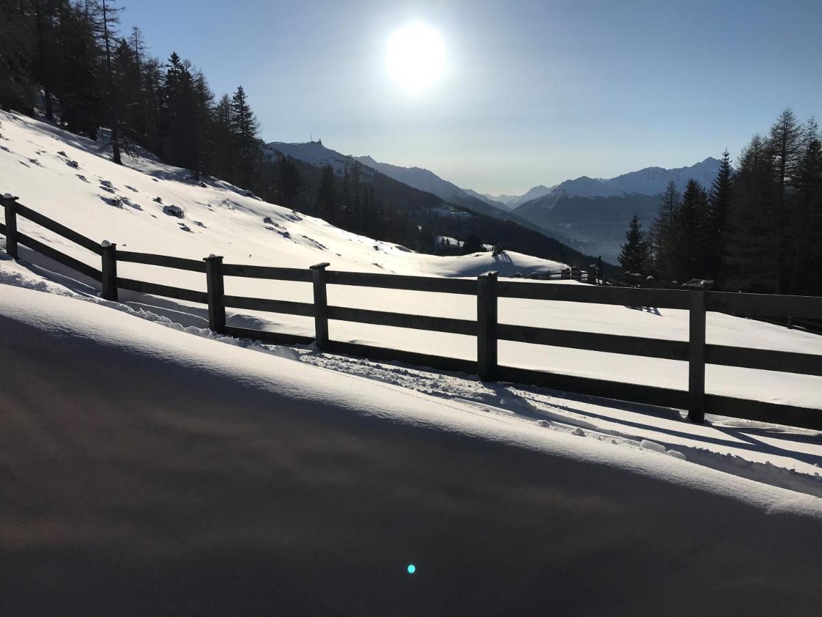 Apart Alp Line Apartment Mils bei Imst Luaran gambar