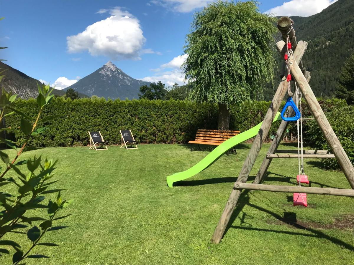 Apart Alp Line Apartment Mils bei Imst Luaran gambar